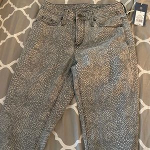 High waisted skinny jeans